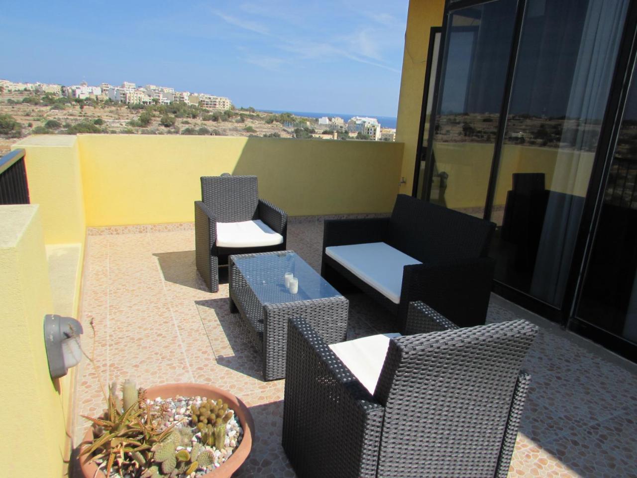 Apartament Panoramic Penthouse In Marsascala Which Enjoys Sea And Country Views Marsaskala Zewnętrze zdjęcie