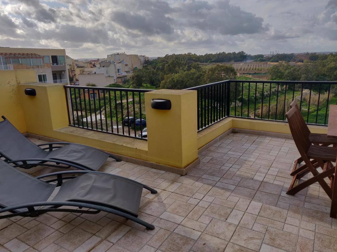 Apartament Panoramic Penthouse In Marsascala Which Enjoys Sea And Country Views Marsaskala Zewnętrze zdjęcie