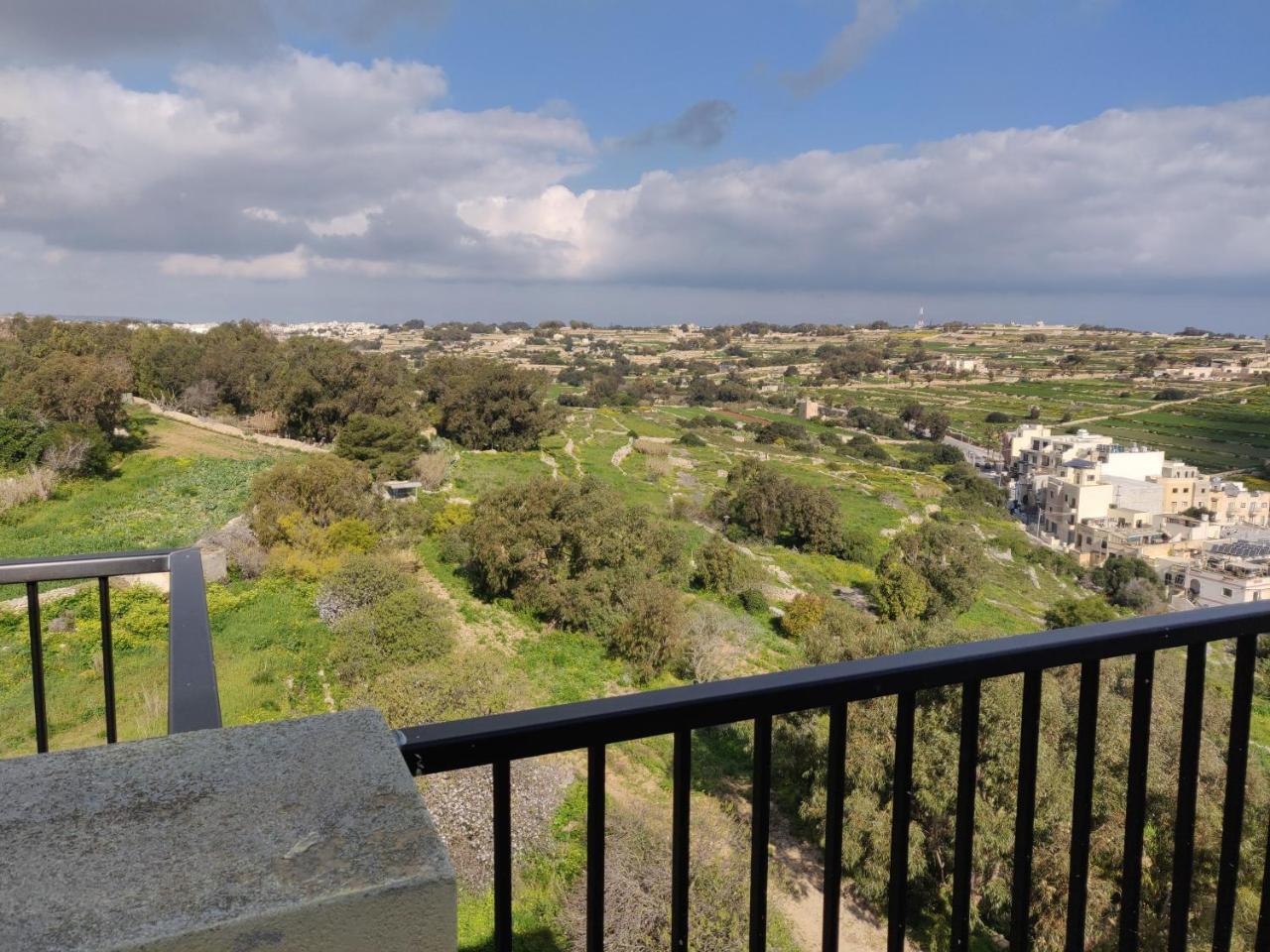 Apartament Panoramic Penthouse In Marsascala Which Enjoys Sea And Country Views Marsaskala Zewnętrze zdjęcie